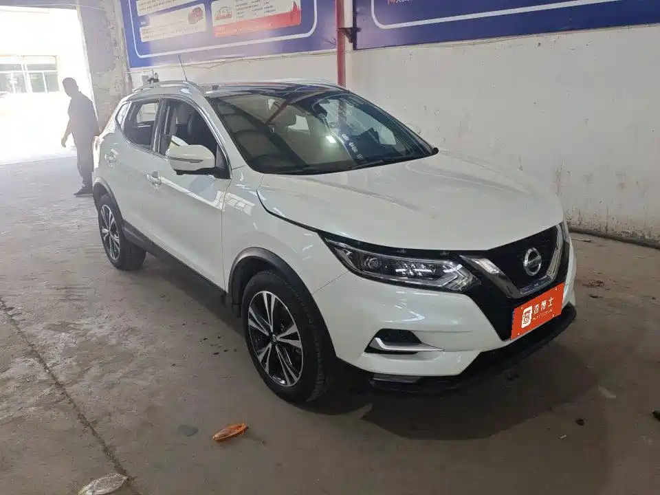 Nissan Qashqai — фото 2