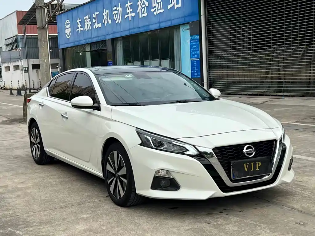 Nissan Teana — фото 2
