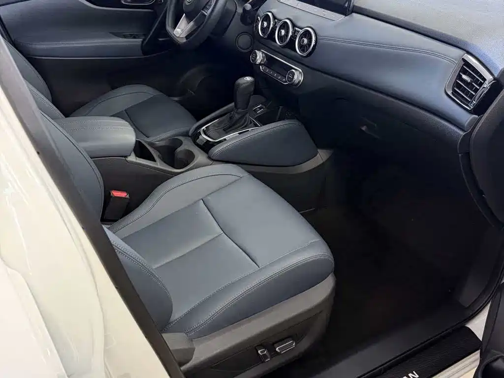Nissan Qashqai — фото 10