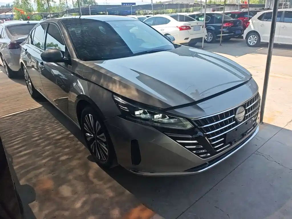Nissan Teana — фото 4