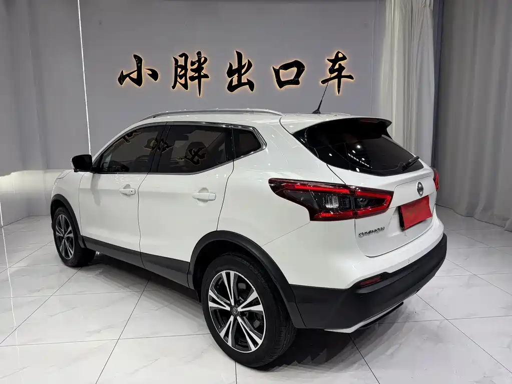 Nissan Qashqai — фото 4
