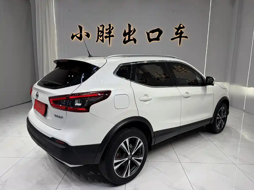 Nissan Qashqai — фото 6
