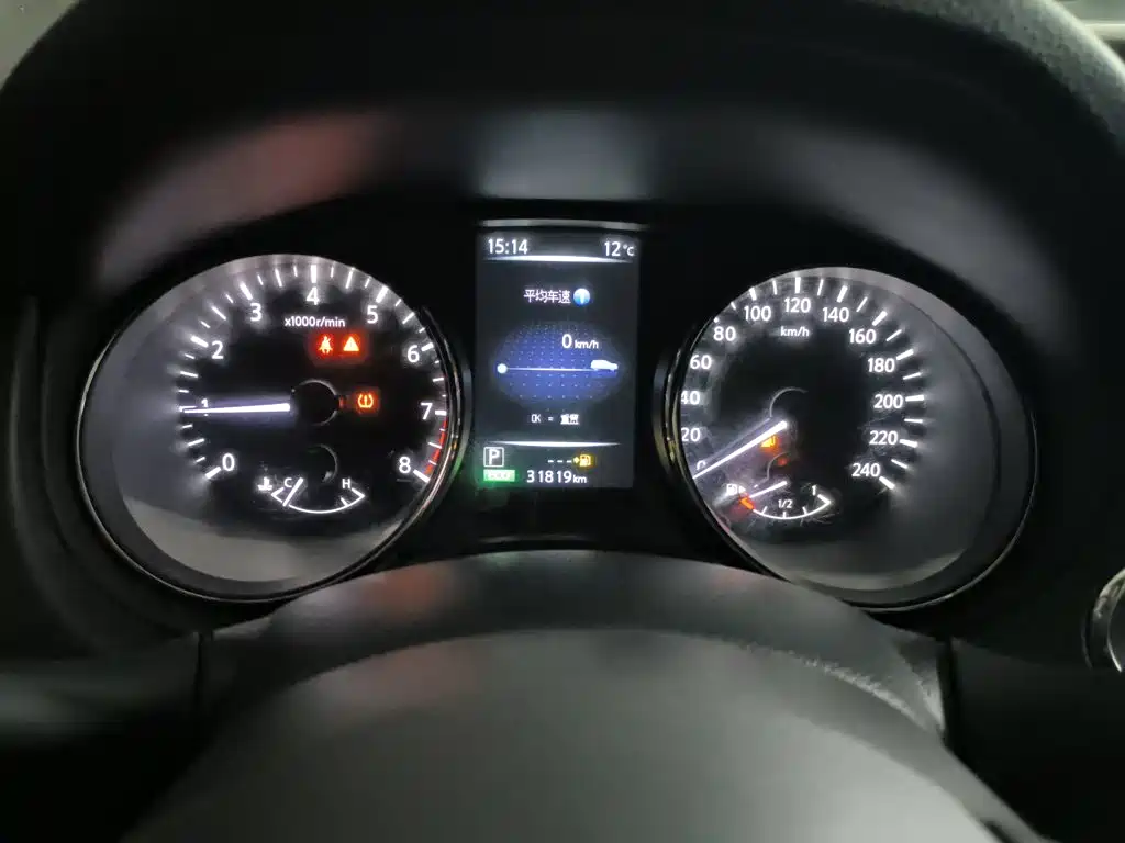 Nissan X-Trail — фото 9