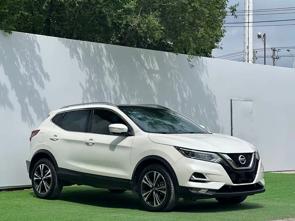 Nissan Qashqai — фото 3