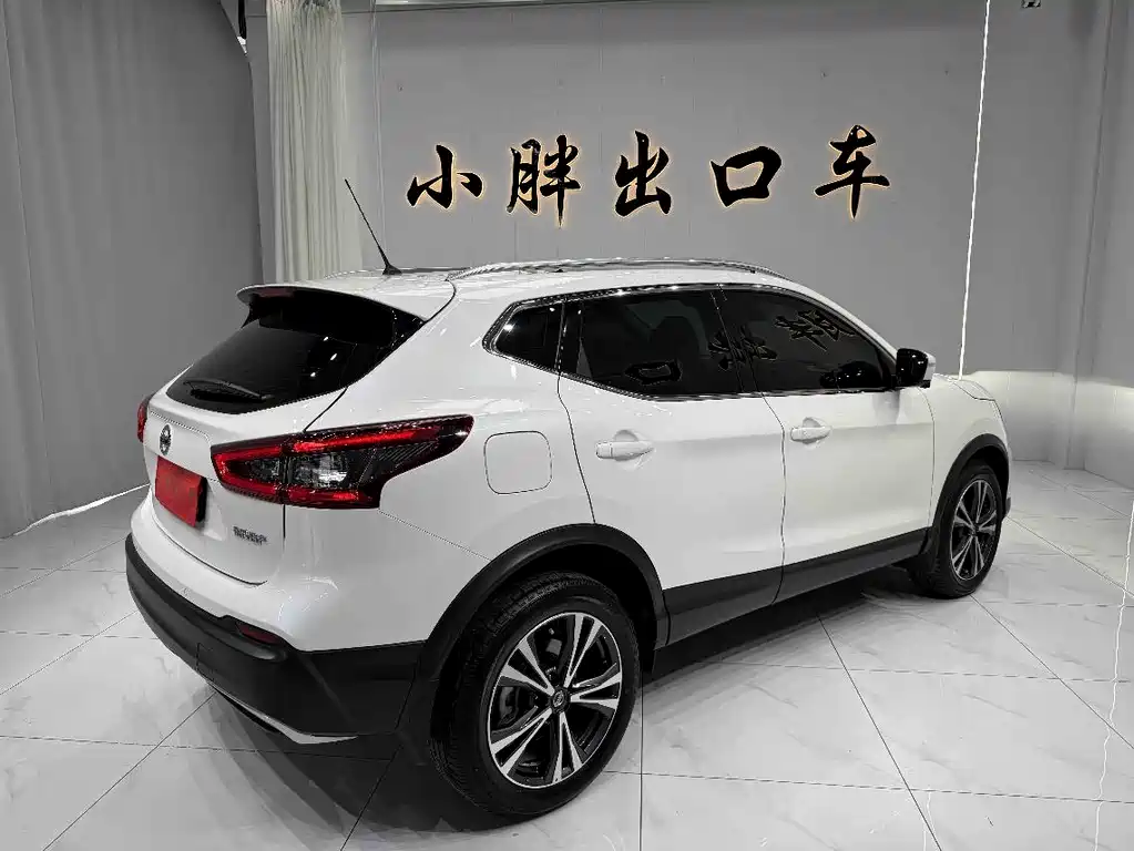 Nissan Qashqai — фото 4