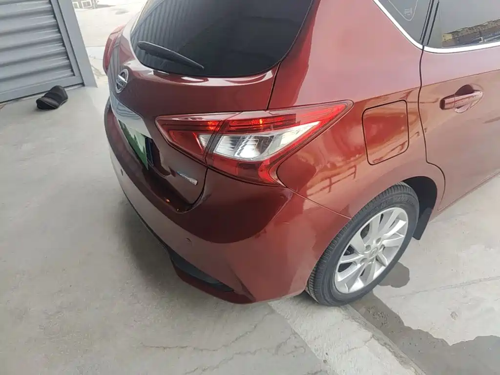Nissan Tiida — фото 8