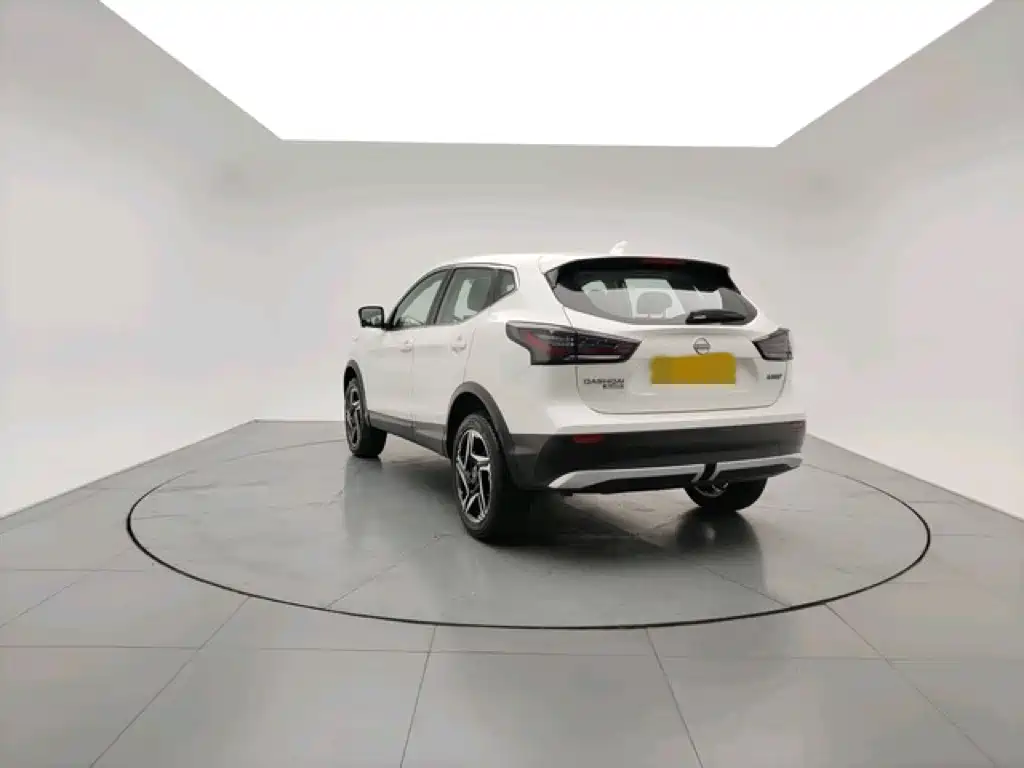 Nissan Qashqai — фото 3