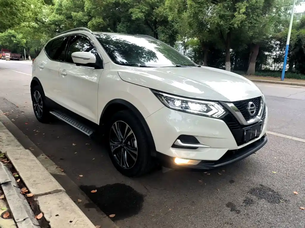 Nissan Qashqai — фото 4