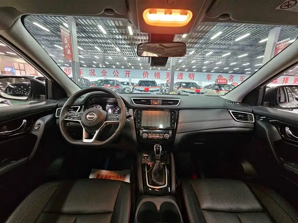 Nissan Qashqai — фото 10