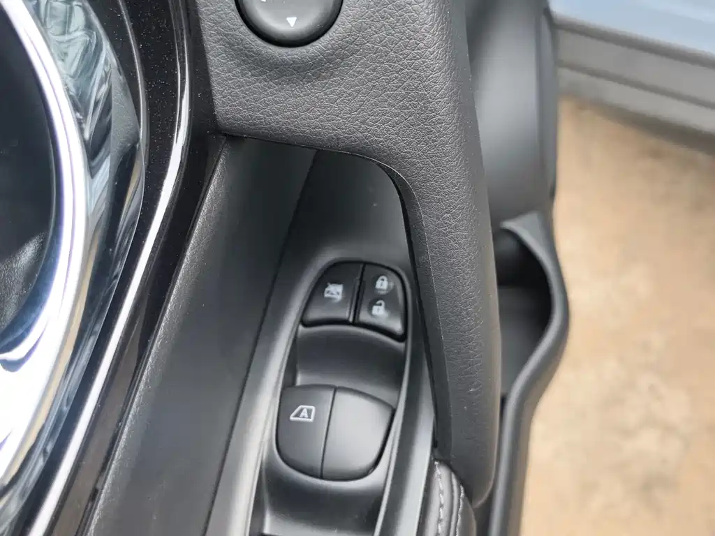 Nissan X-Trail — фото 14
