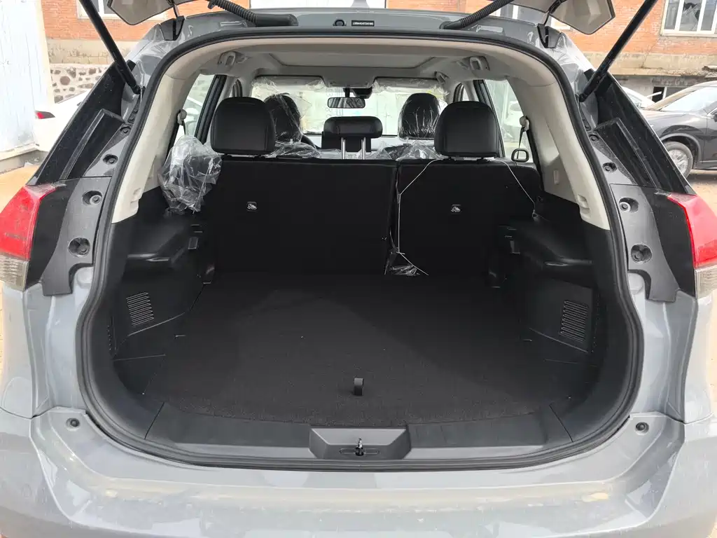 Nissan X-Trail — фото 20
