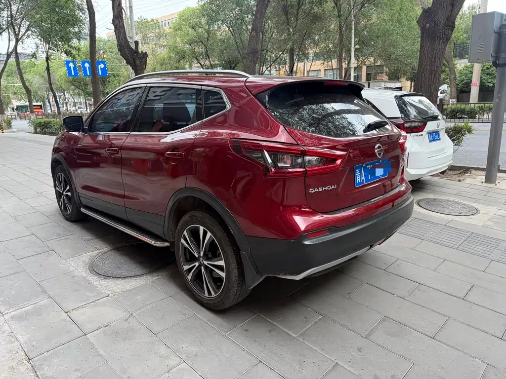 Nissan Qashqai — фото 4