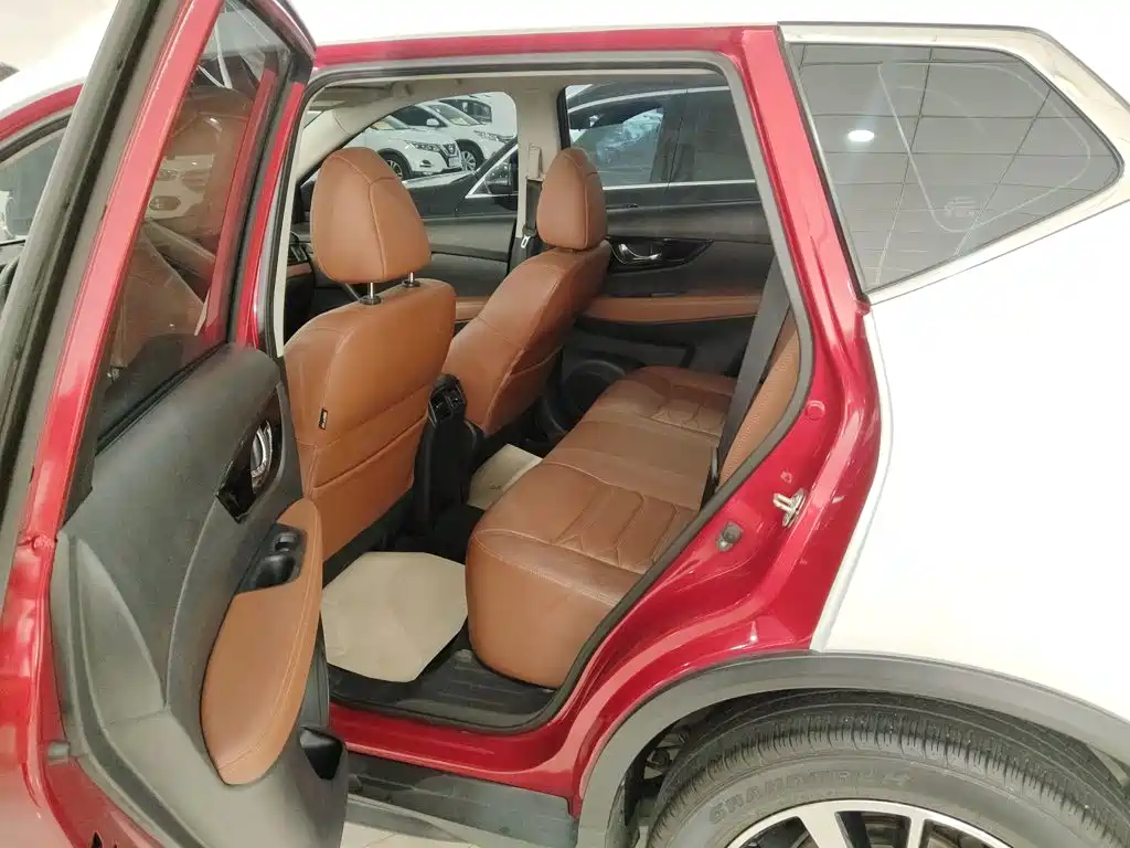 Nissan X-Trail — фото 14
