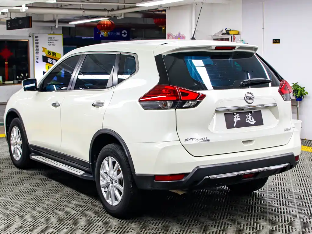 Nissan X-Trail — фото 18