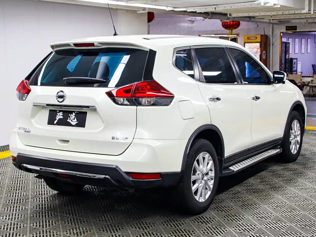 Nissan X-Trail — фото 20