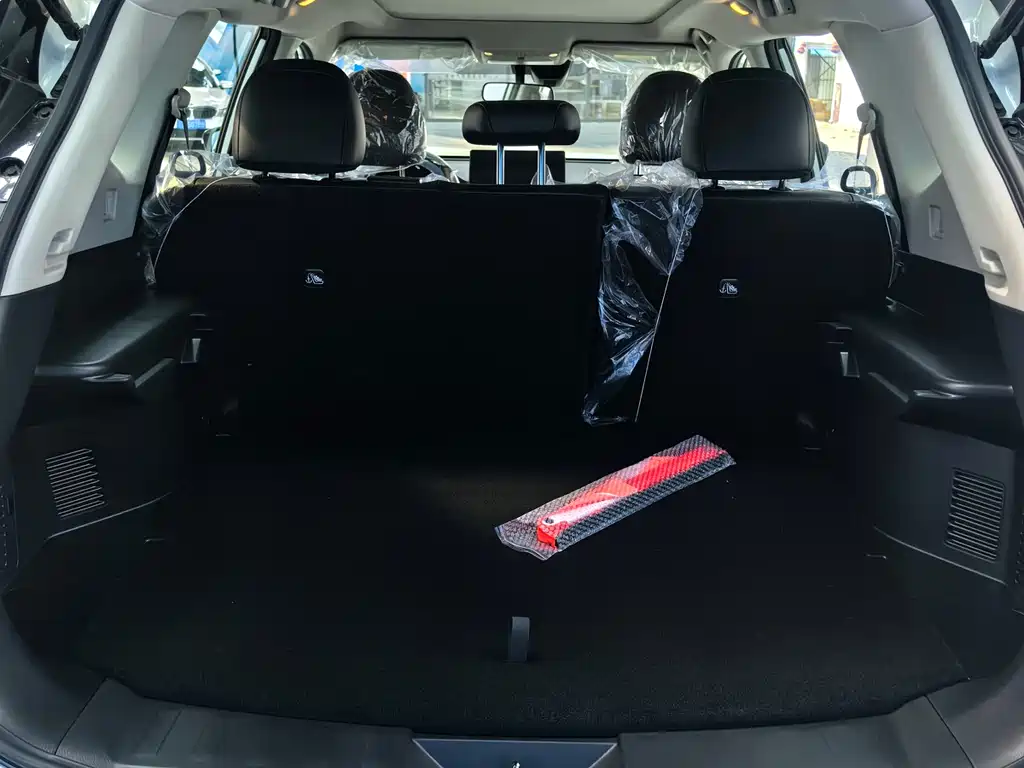 Nissan X-Trail — фото 25