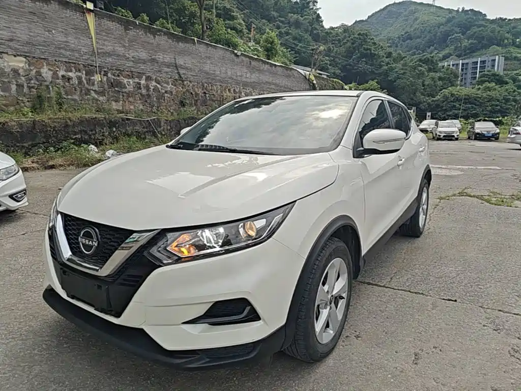 Nissan Qashqai — фото 2