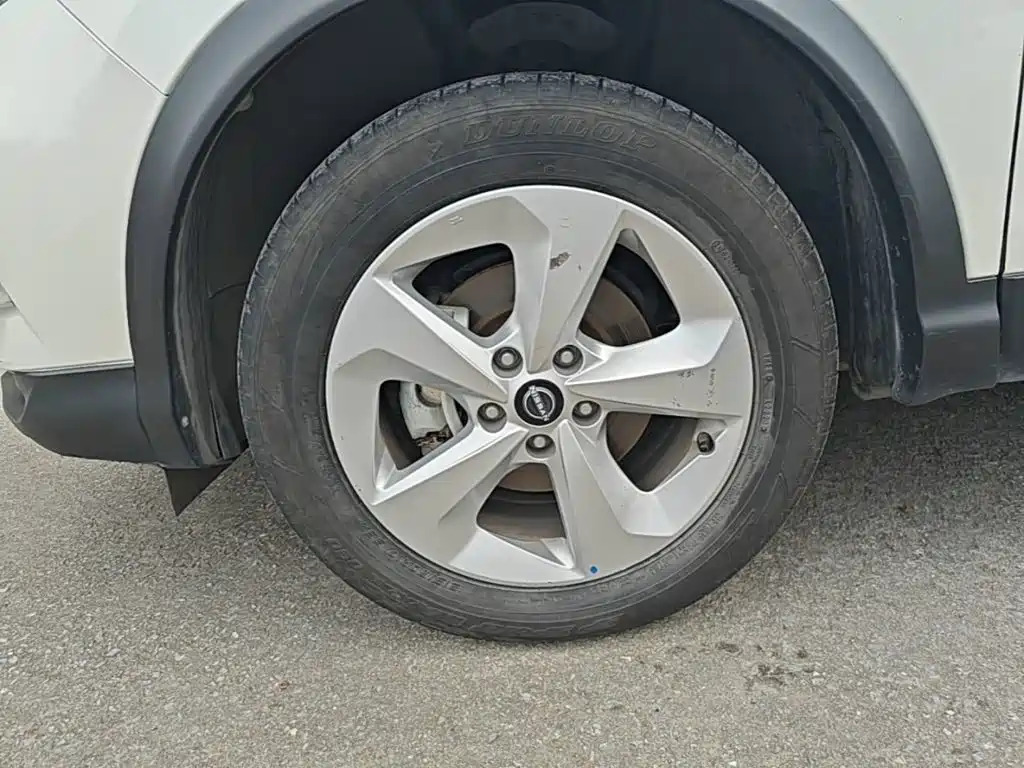 Nissan Qashqai — фото 23