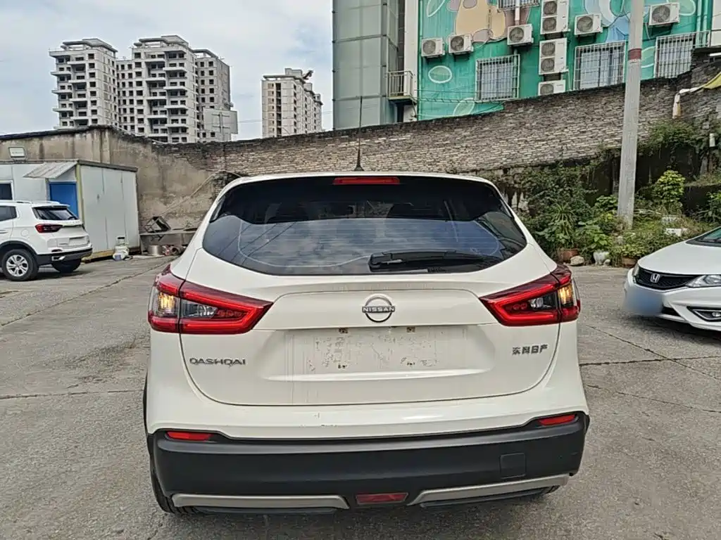 Nissan Qashqai — фото 6