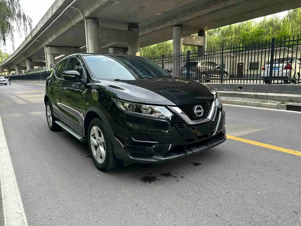 Nissan Qashqai — фото 8