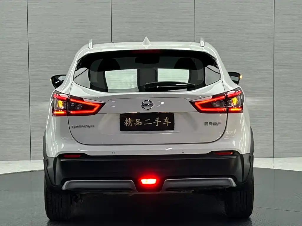 Nissan Qashqai — фото 4