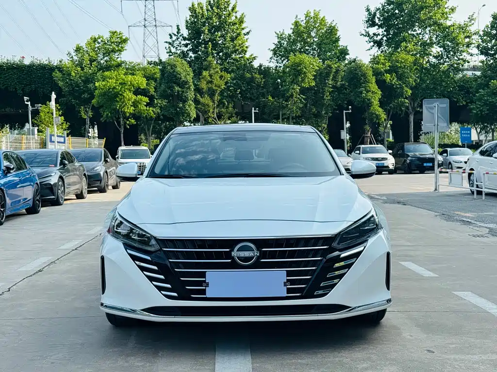 Nissan Teana — фото 2