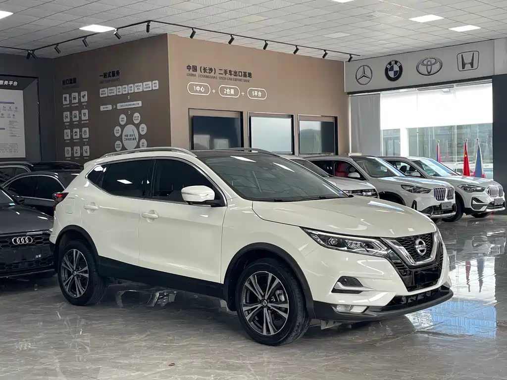 Nissan Qashqai — фото 3