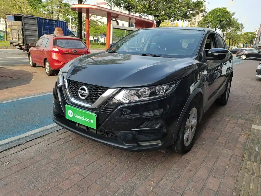Nissan Qashqai — фото 2