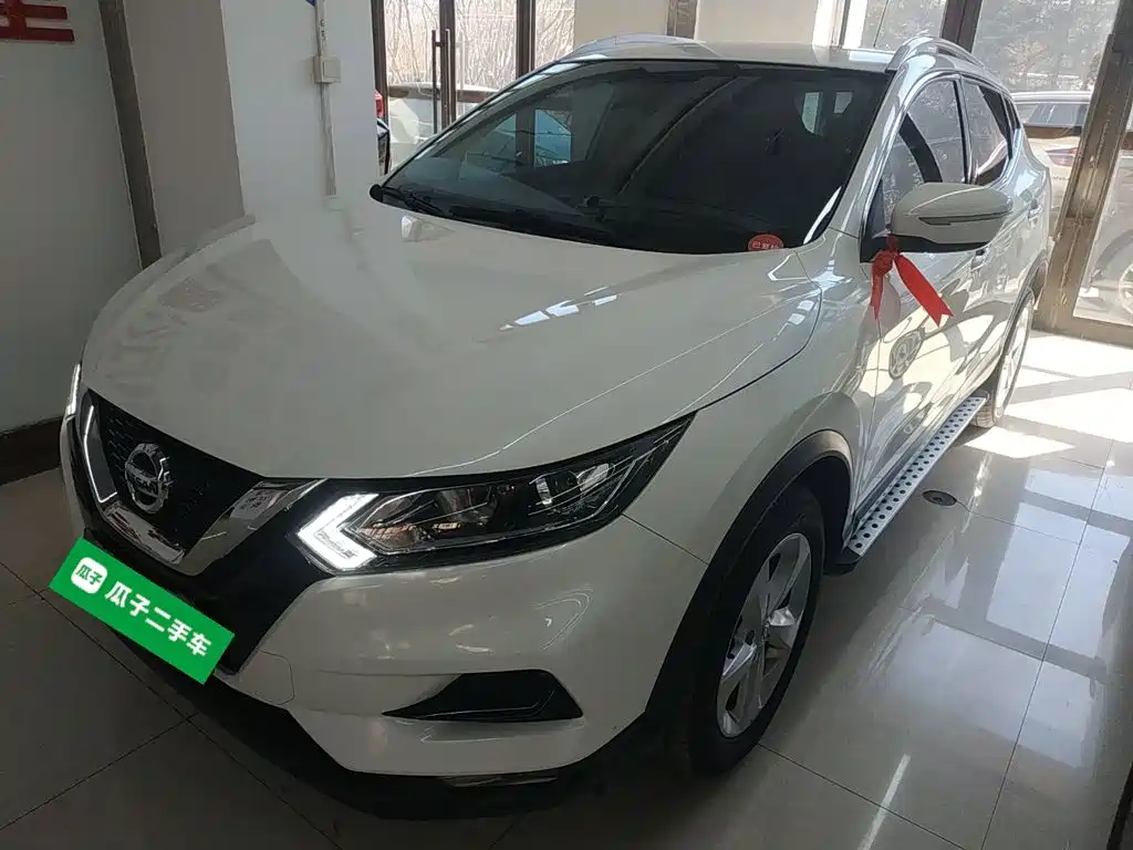 Nissan Qashqai — фото 2