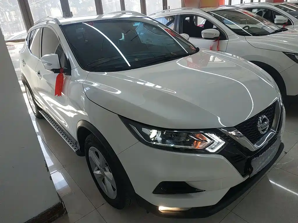 Nissan Qashqai — фото 4