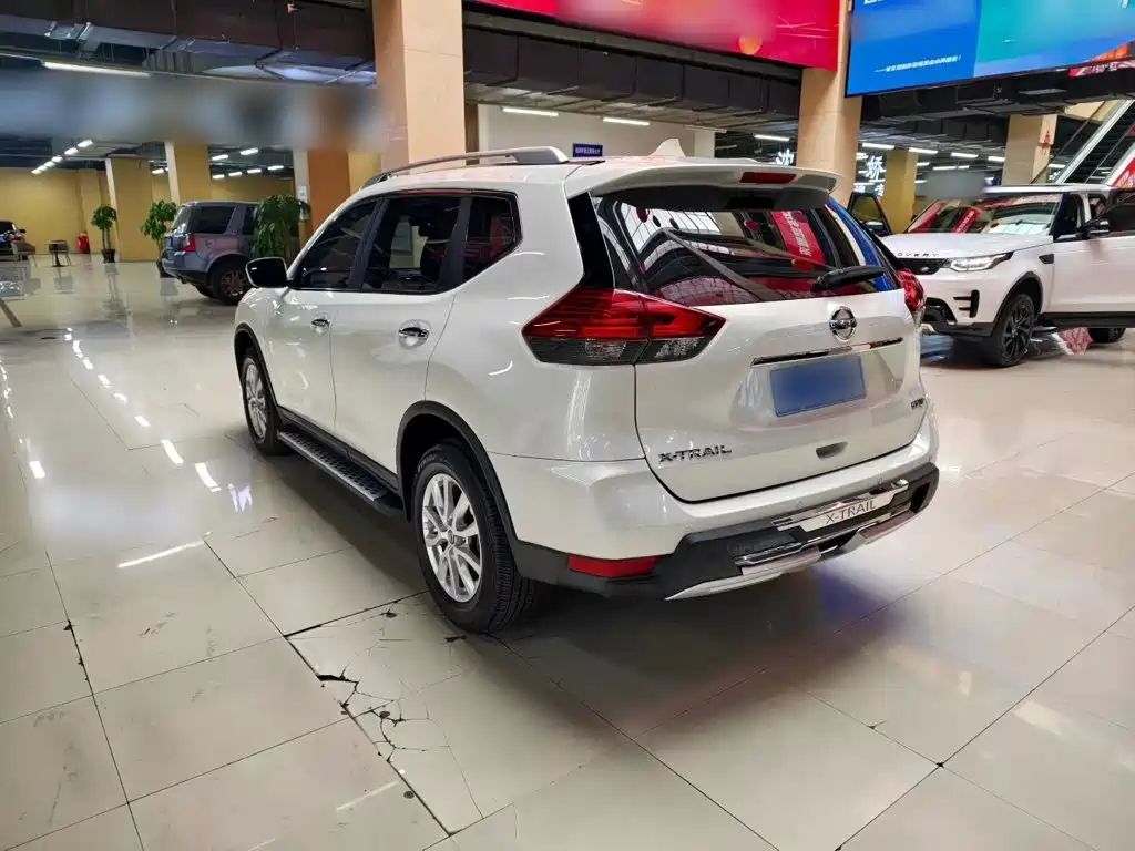Nissan X-Trail — фото 23
