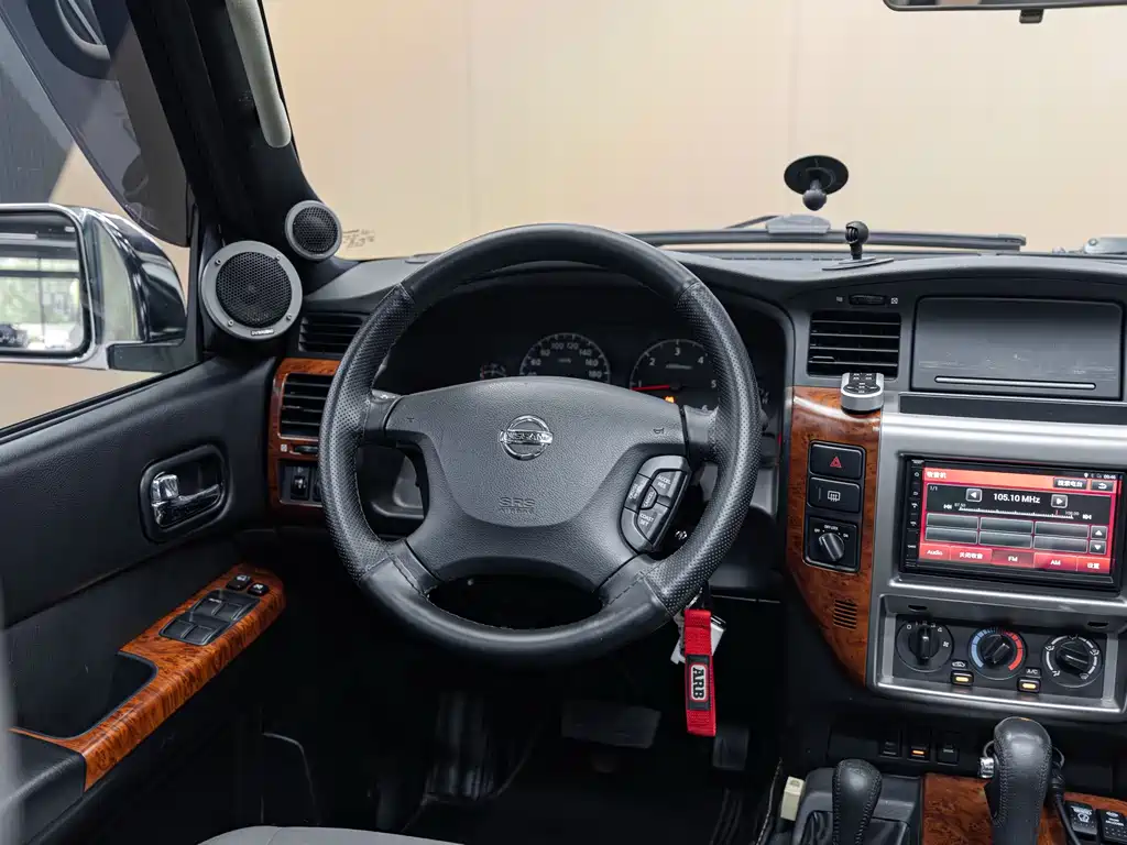 Nissan Patrol — фото 8