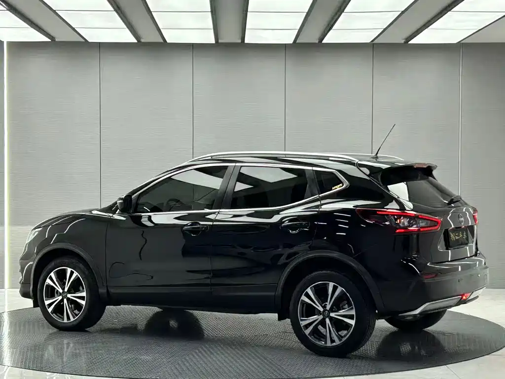 Nissan Qashqai — фото 3