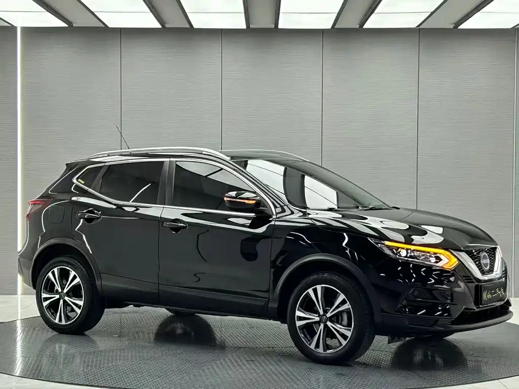 Nissan Qashqai — фото 6