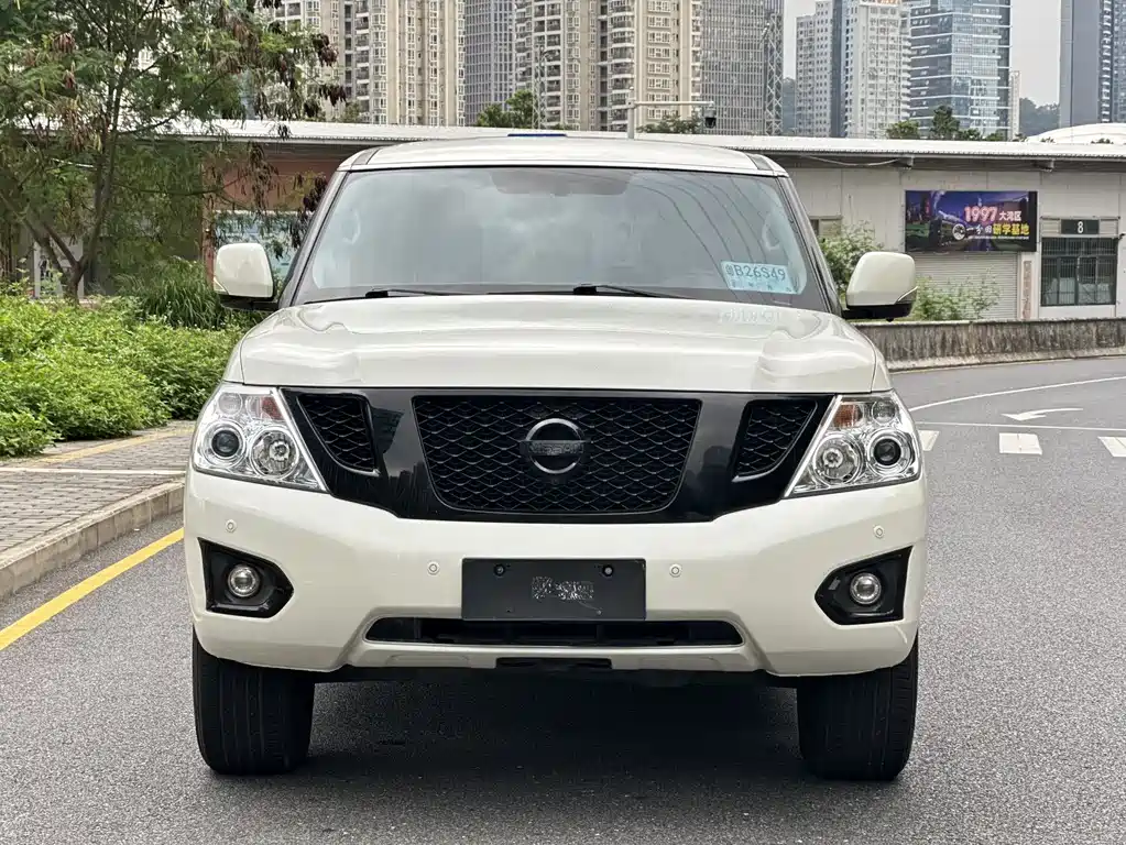 Nissan Patrol — фото 2
