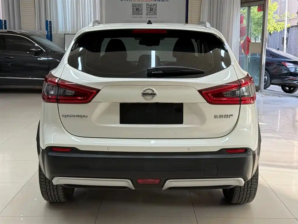 Nissan Qashqai — фото 5