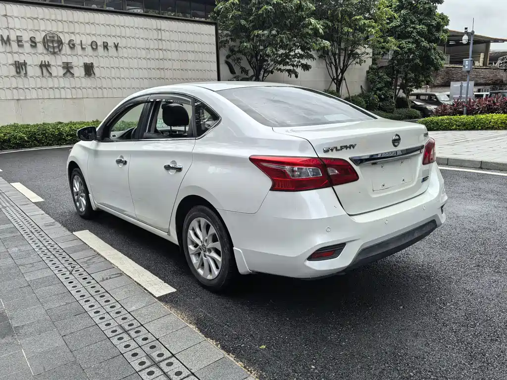 Nissan Sylphy — фото 7