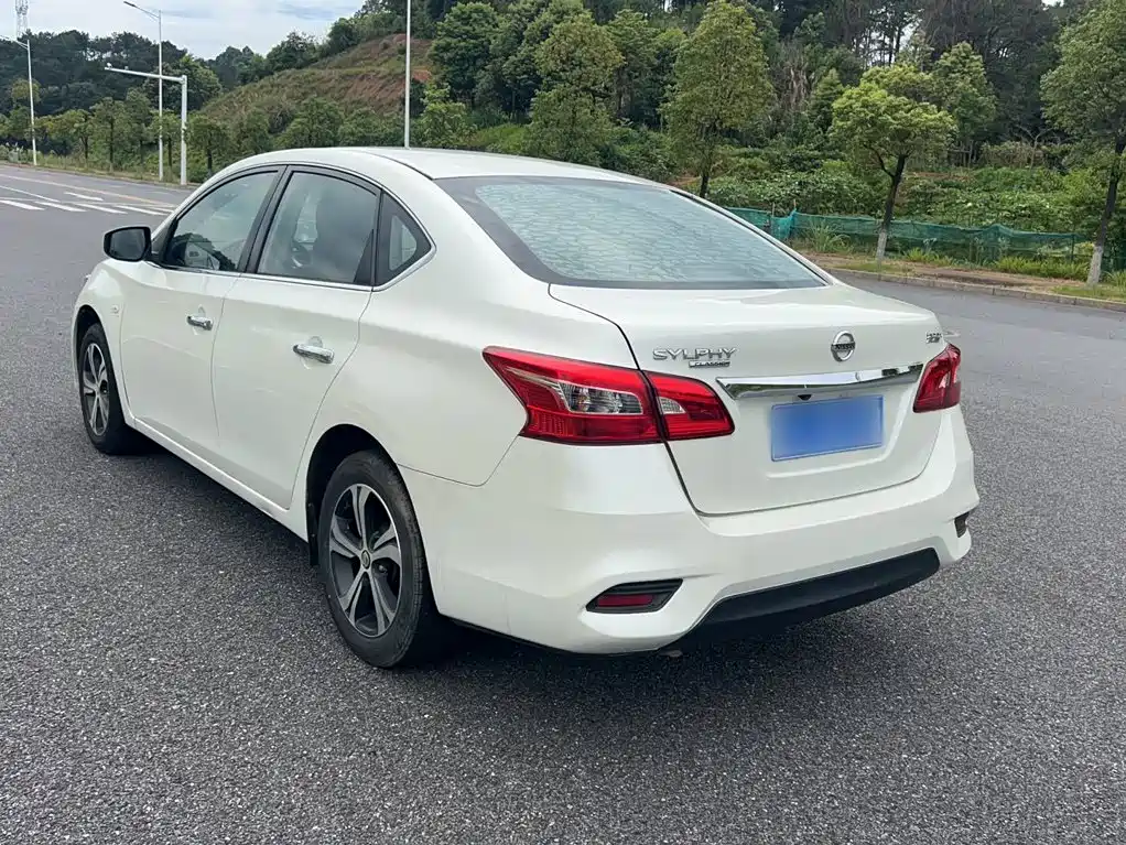 Nissan Sylphy — фото 21