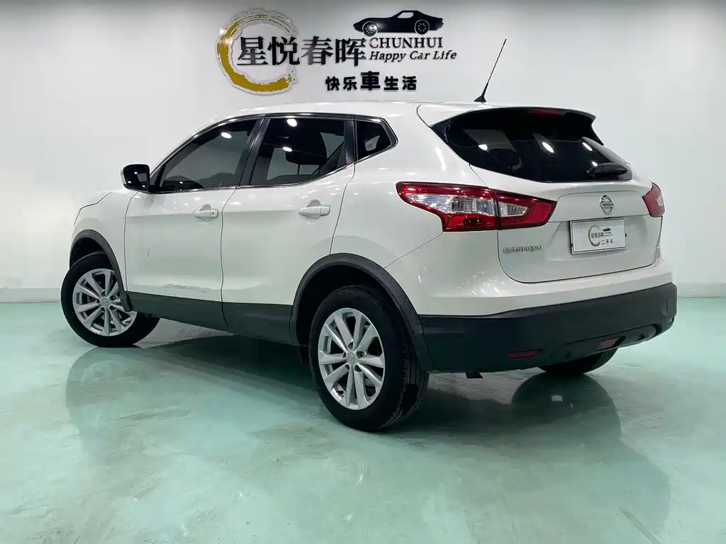 Nissan Qashqai — фото 7