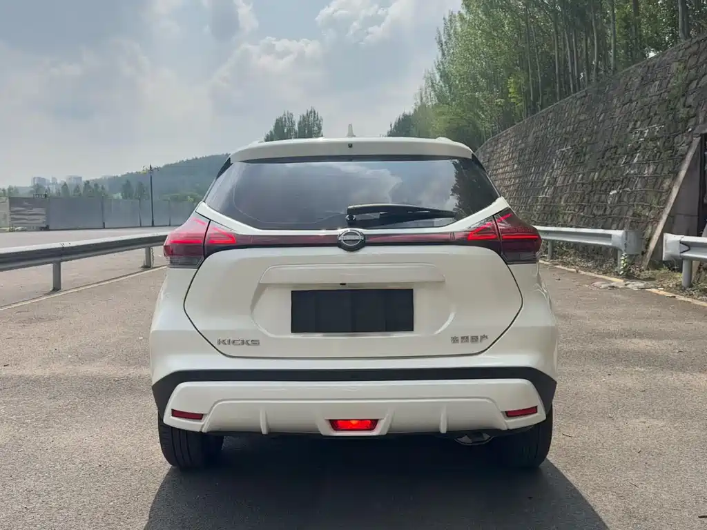 Nissan Kicks — фото 8