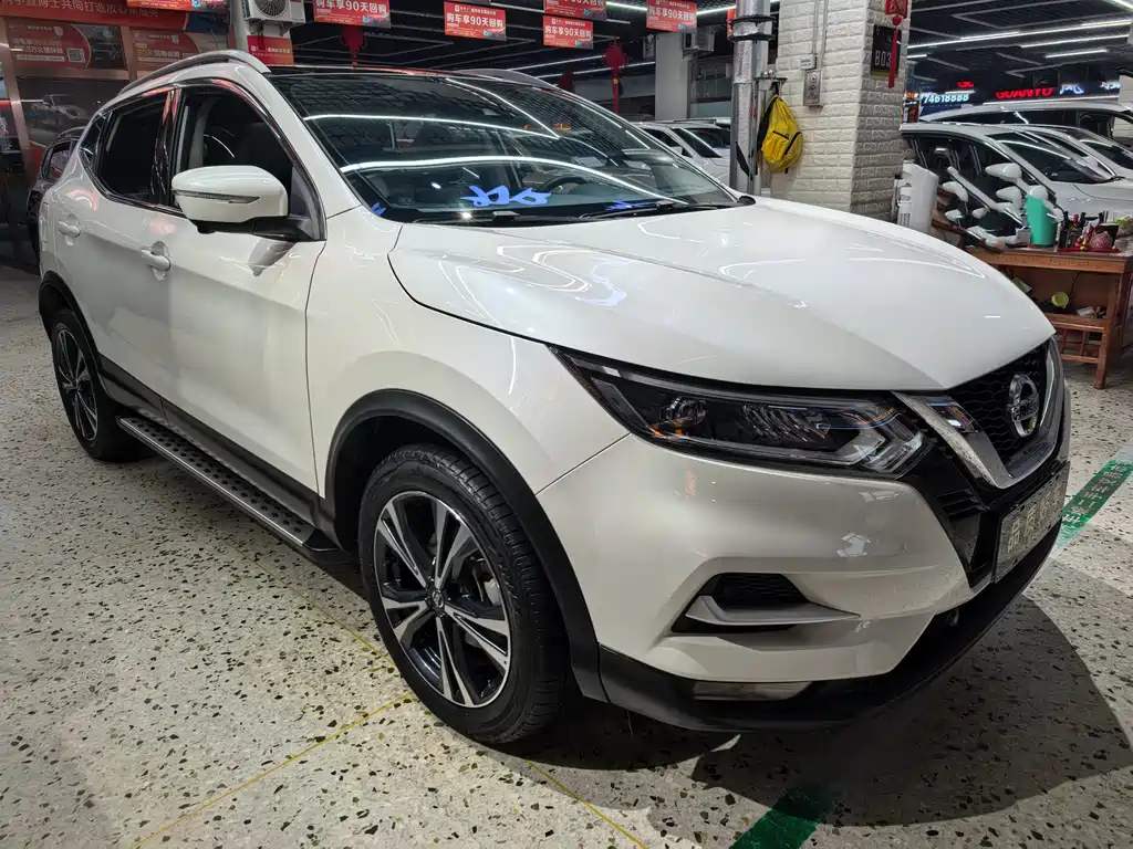 Nissan Qashqai — фото 3