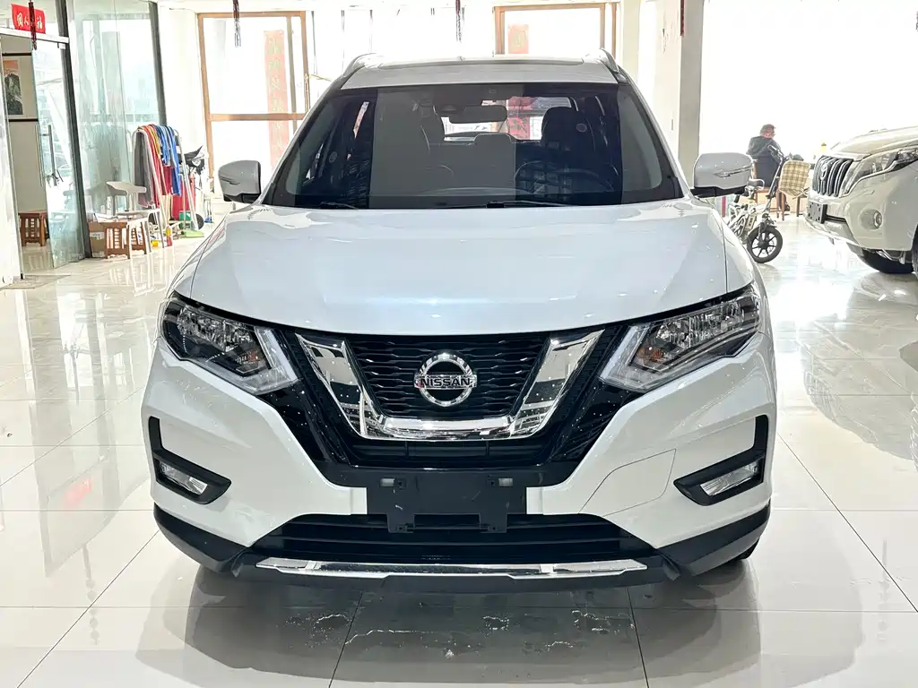 Nissan X-Trail — фото 2