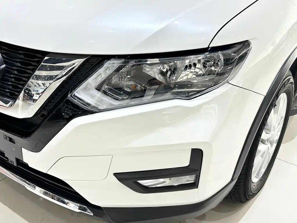 Nissan X-Trail — фото 3