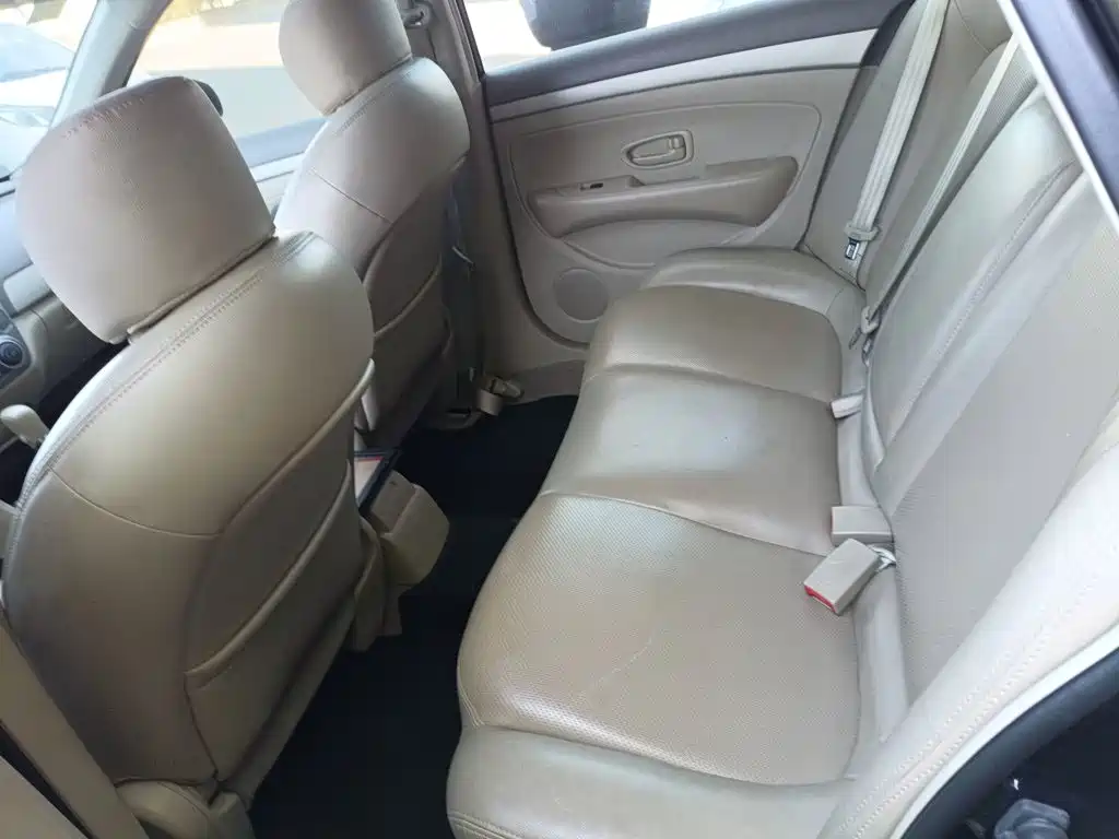 Nissan Sylphy — фото 10