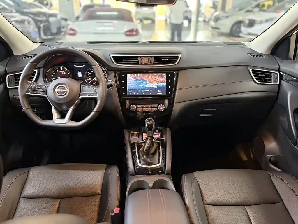 Nissan Qashqai — фото 4