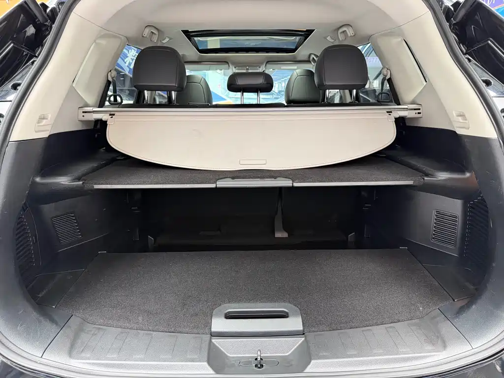 Nissan X-Trail — фото 21