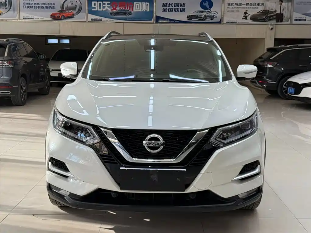 Nissan Qashqai — фото 2