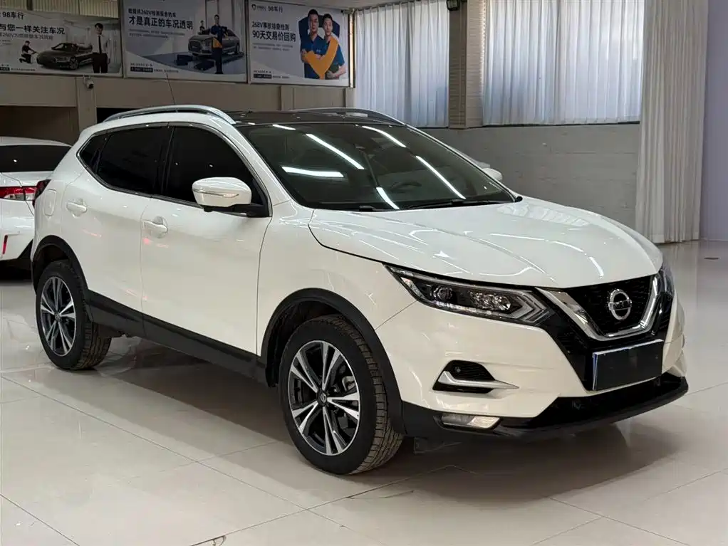 Nissan Qashqai — фото 3