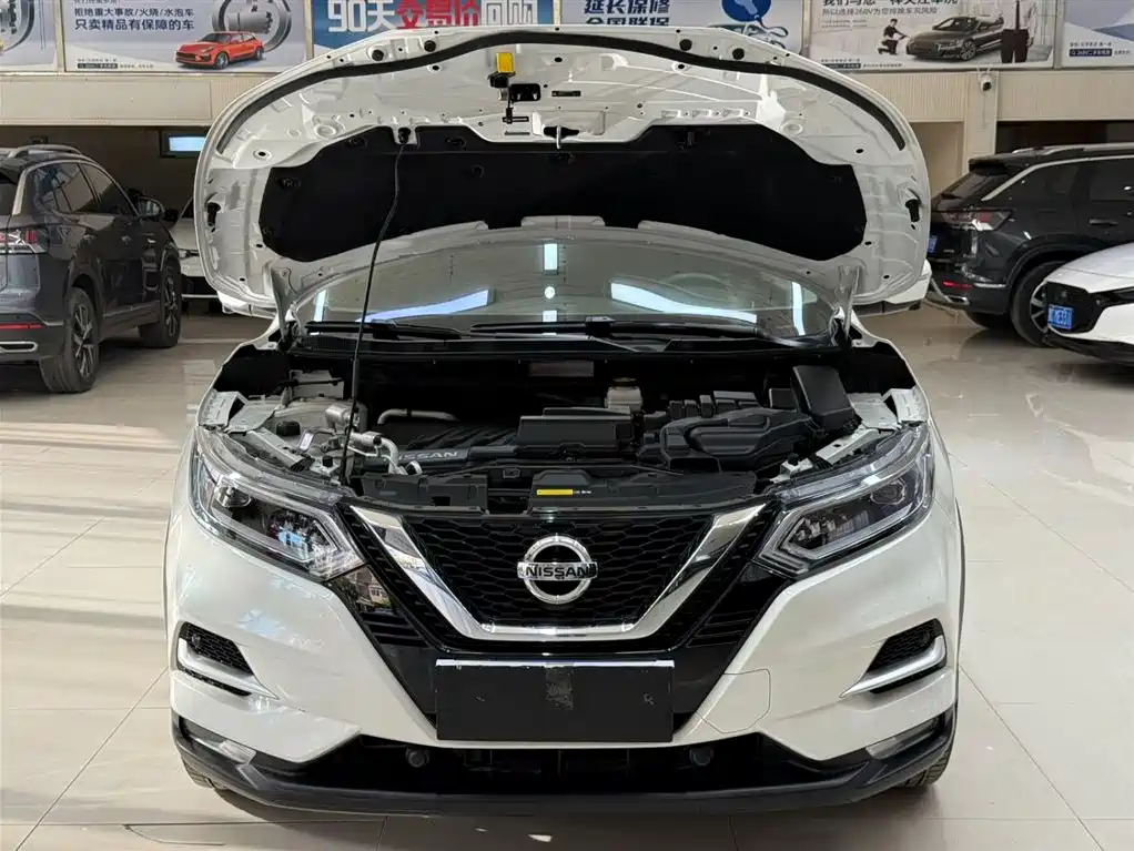 Nissan Qashqai — фото 7