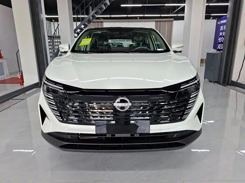 Nissan Qashqai — фото 2